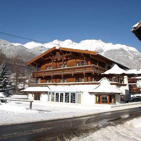 Haus Karin Hotel Sölden Kültér fotó